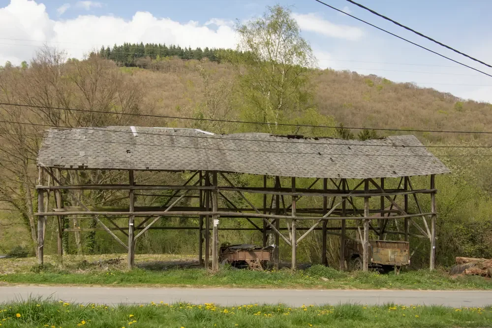 tobaccoBarn